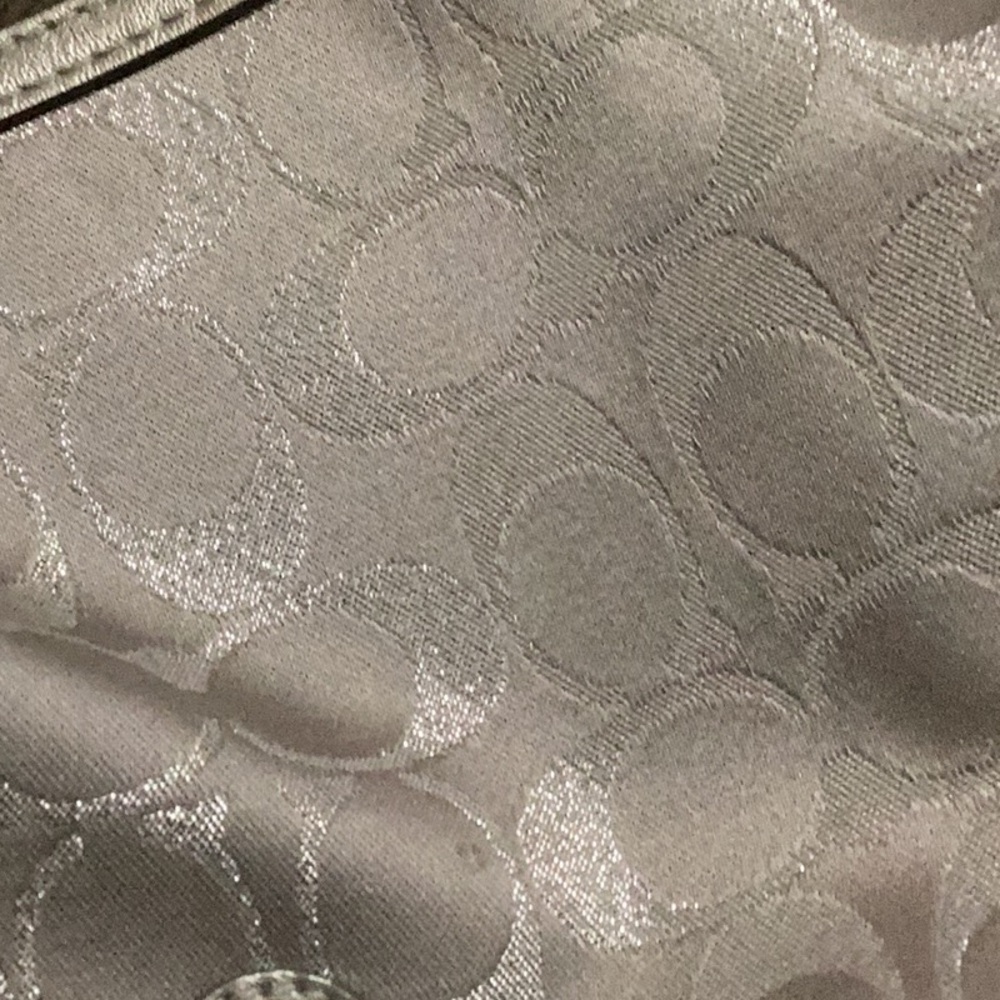 Coach Lynn Soho Signature C Jacquard Tote Bag Metallic Silver - Early 2000’s - Picture 8 of 8